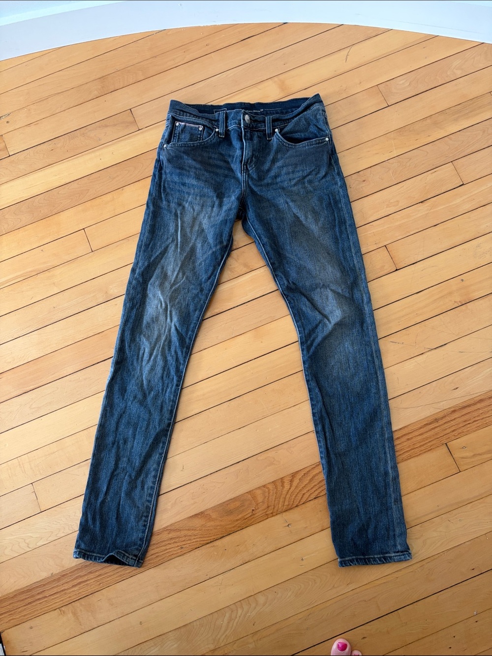 Levi's Women’s Boyfriend Skinny Fit in Dark Blue Denim